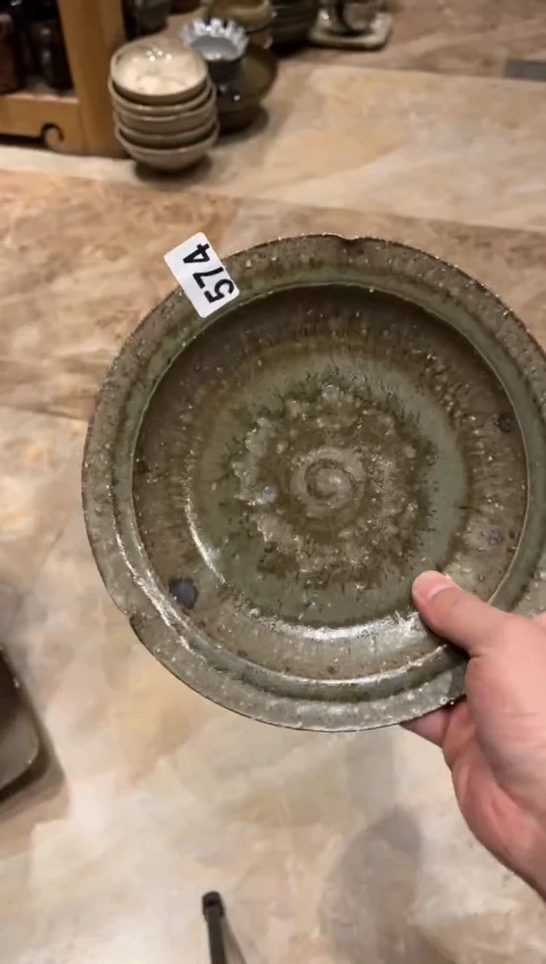 【闪购商品】瓷片574 粗陶绿平沿菜盘1个