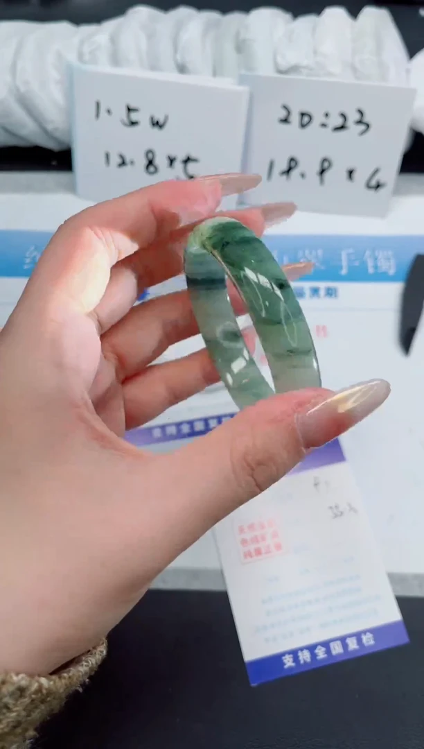 【闪购商品】石英质玉手镯合金91-55.3