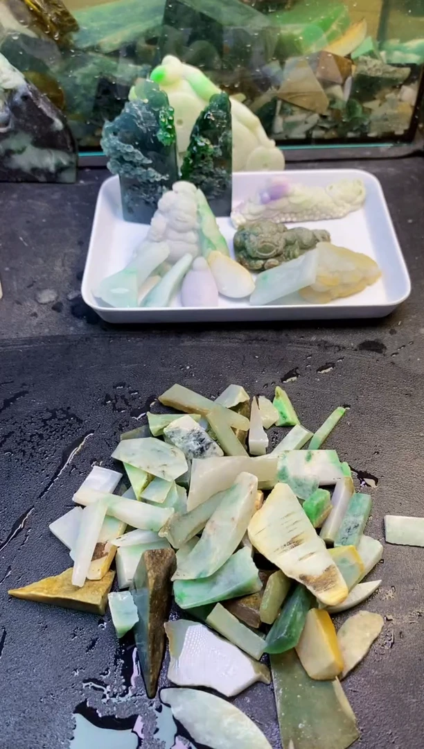 翡翠挂件未镶嵌055