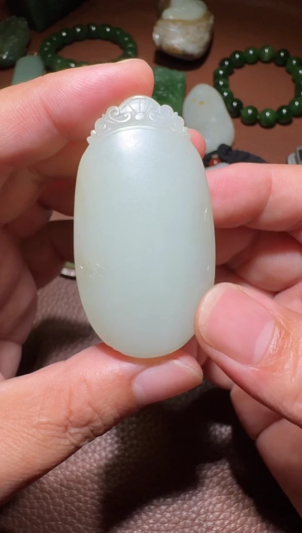 未镶嵌和田玉挂件和田玉