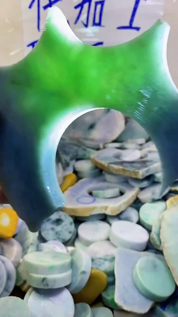 裸石翡翠纯天然A货翡翠385