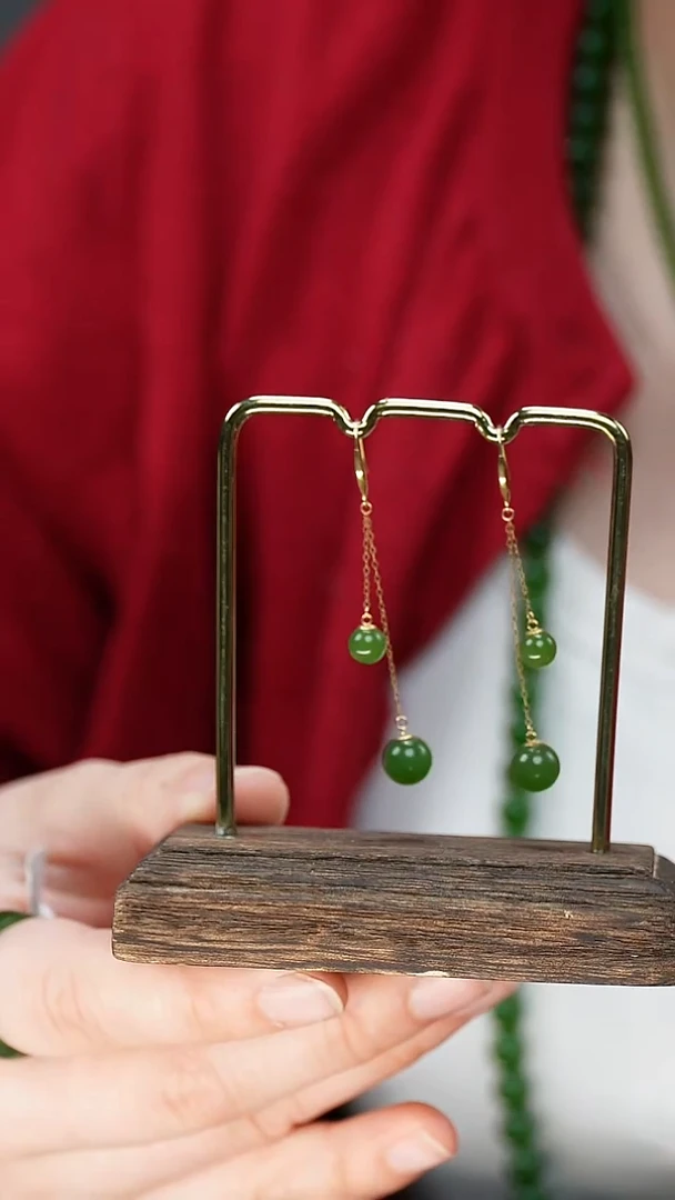 18K金镶嵌和田玉（碧玉）耳饰34