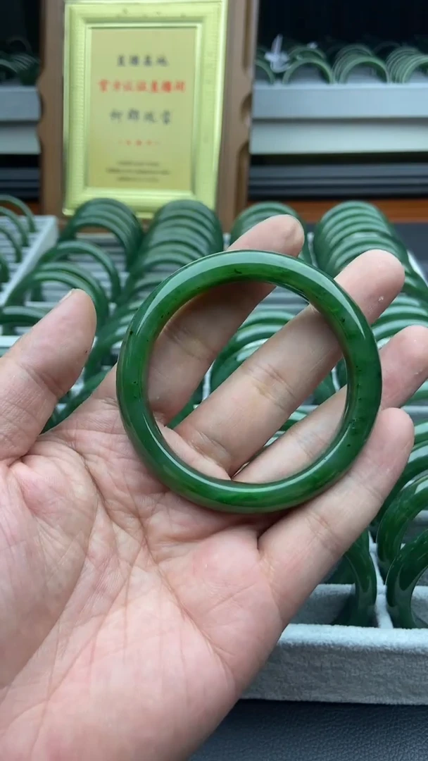未镶嵌手镯和田玉（碧玉）62-55.6