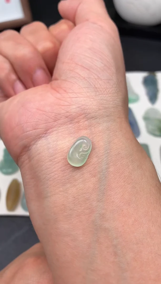 未镶嵌定制翡翠翡翠