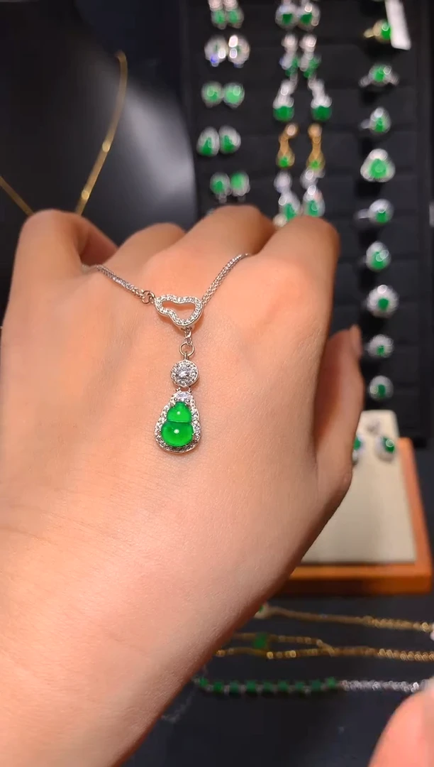 【闪购商品】翡翠颈饰银S925镶嵌多样性