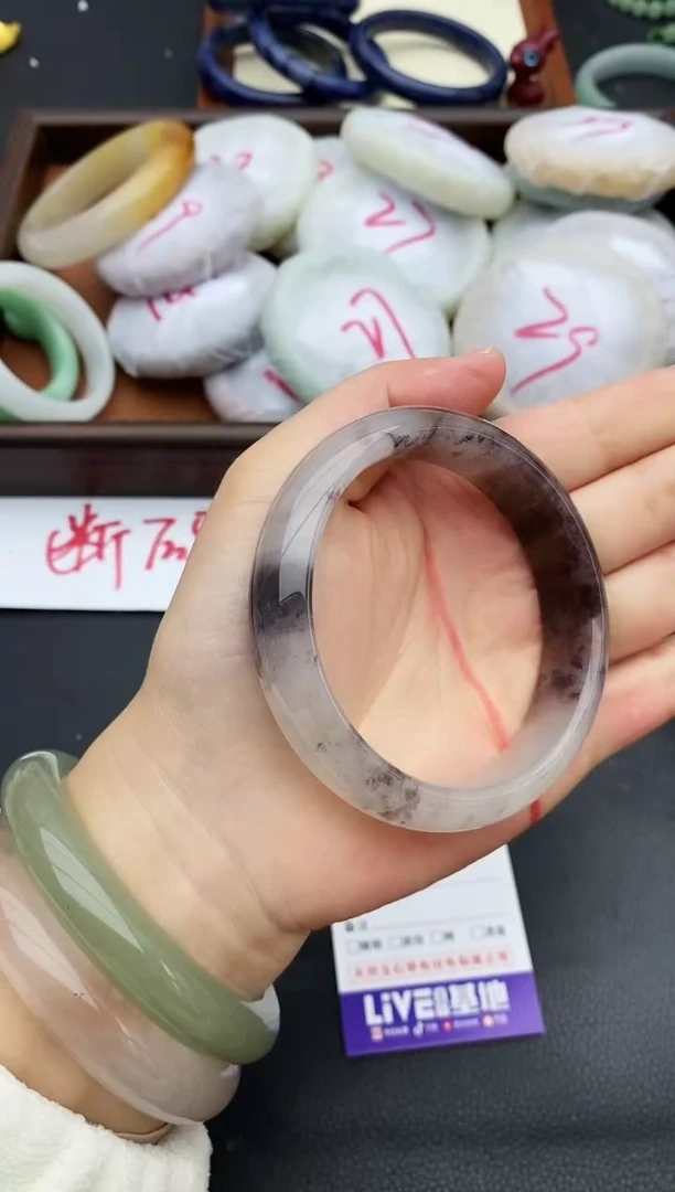 未镶嵌手镯石英质玉115+60.5