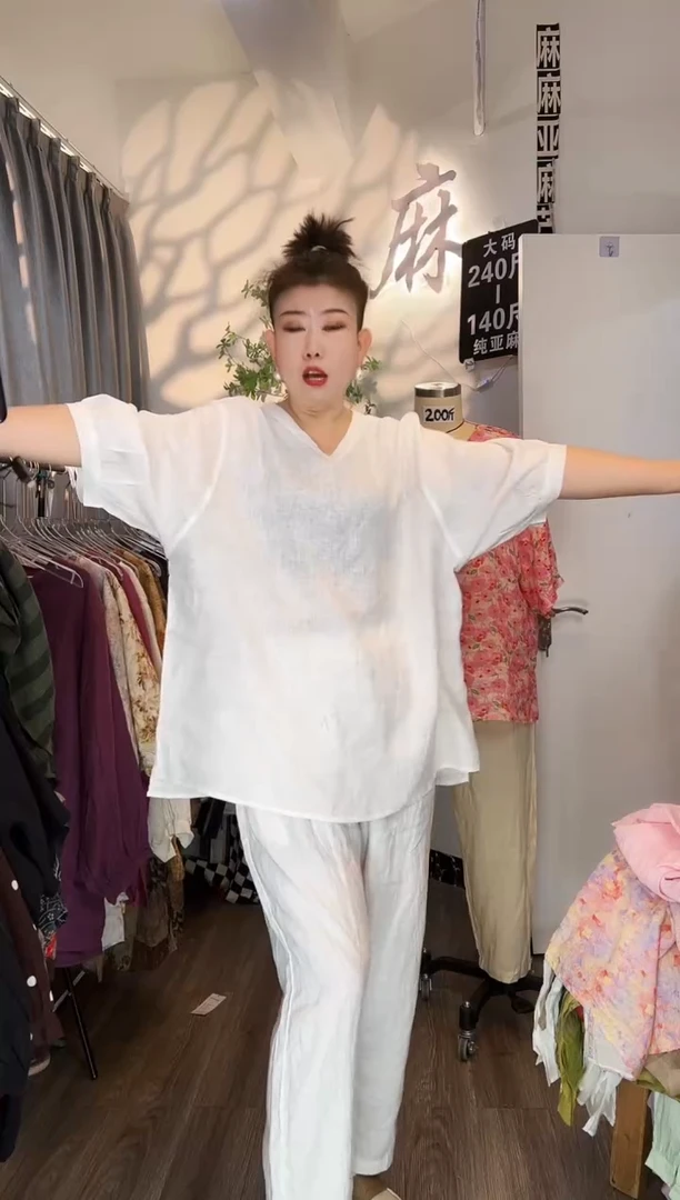 亚麻大码女装系列。