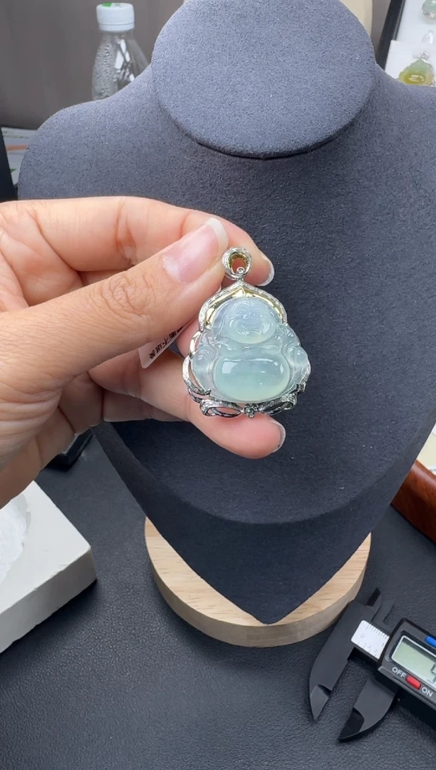 【闪购商品】翡翠颈饰18K金镶嵌YM794-5佛公