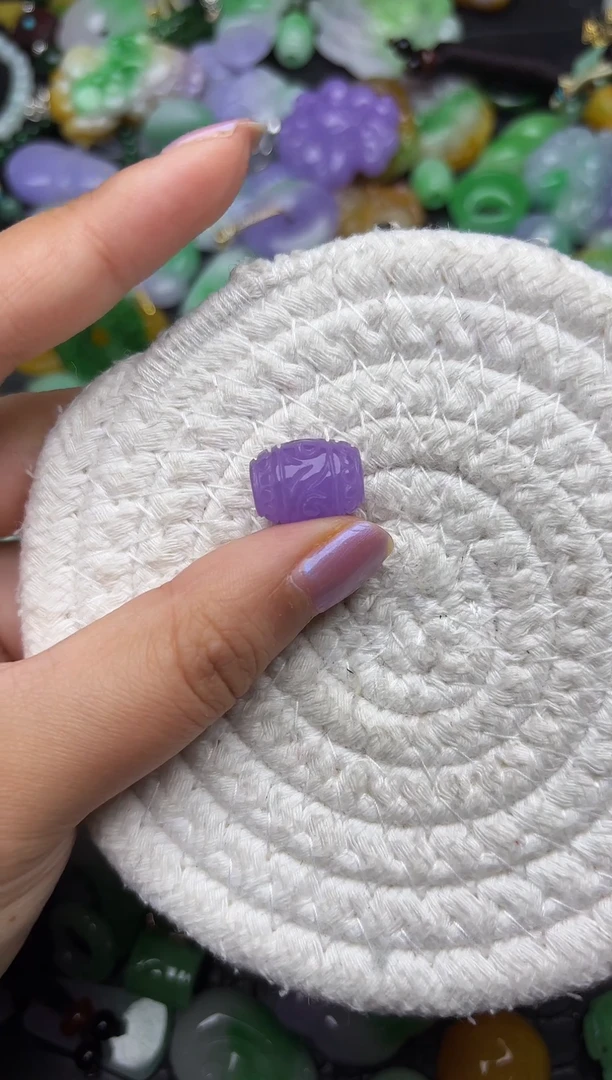 颈饰未镶嵌翡翠缅甸翡翠吊坠