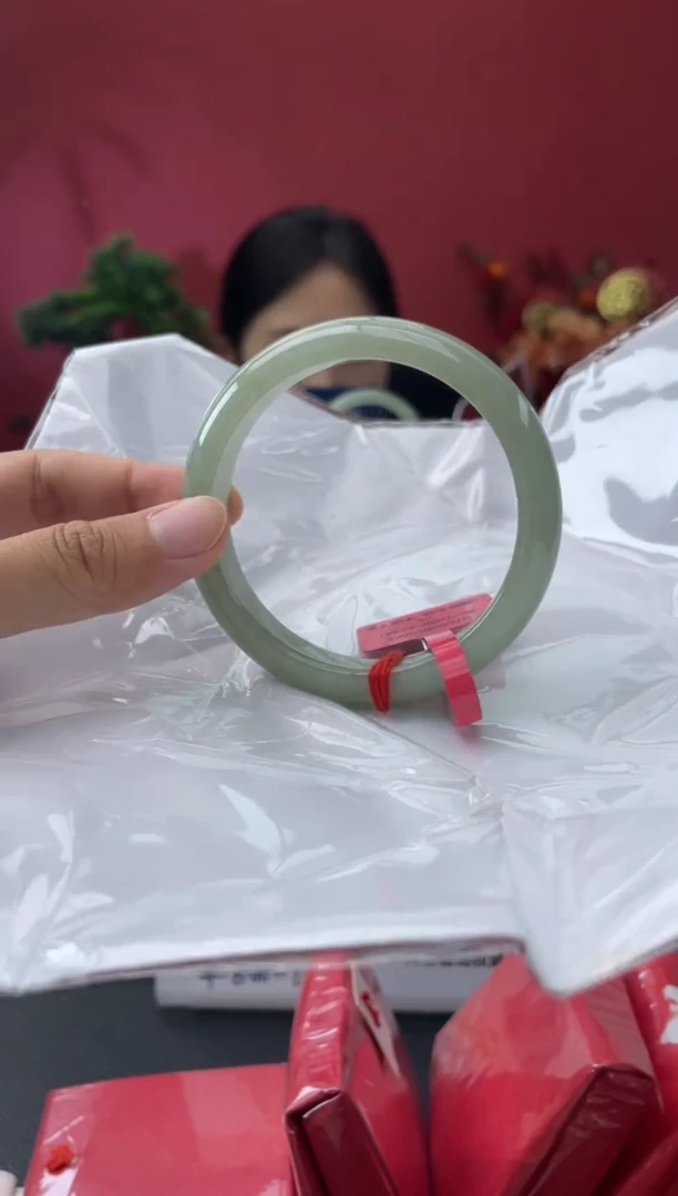 未镶嵌手镯翡翠4