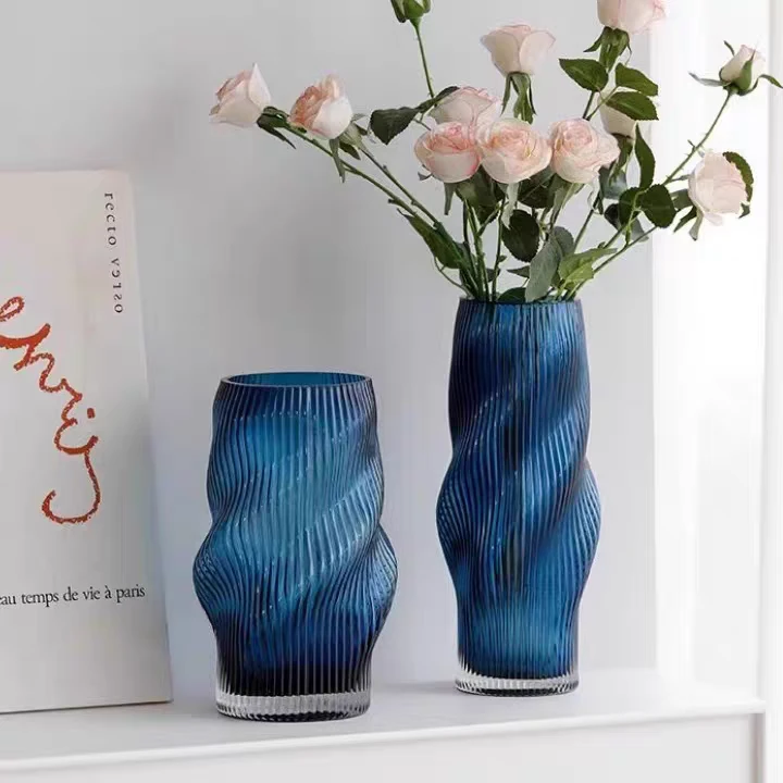 轻奢高级感蓝色扭扭玻璃花瓶客厅插花装饰品