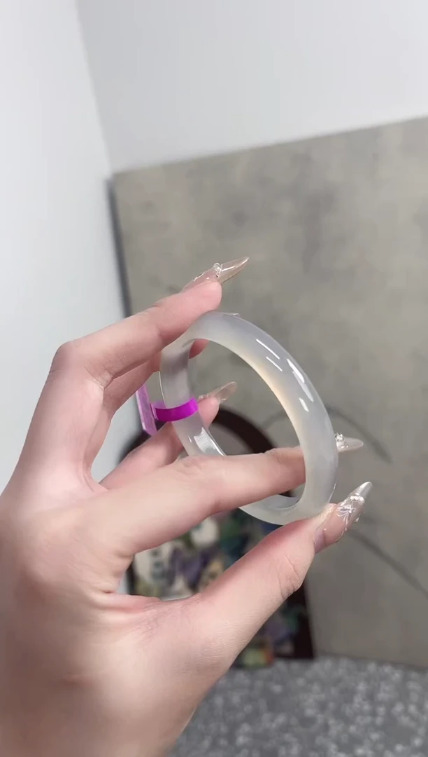 【闪购商品】玛瑙/玉髓手镯未镶嵌61圈 需要包容