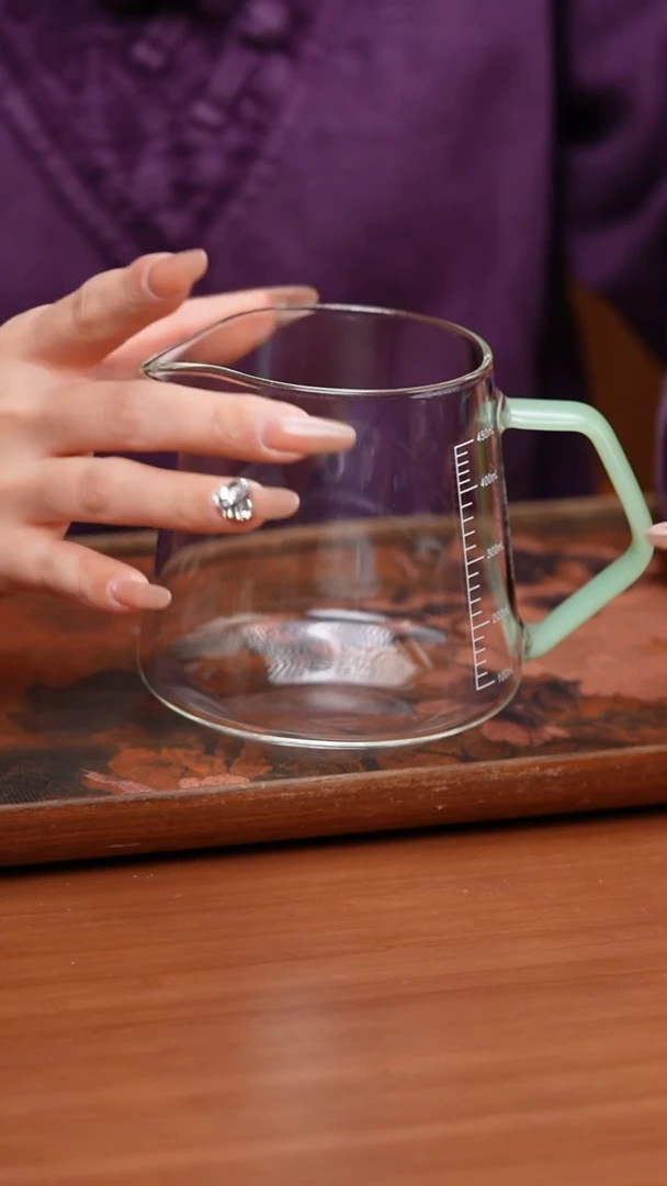 【闪购商品】璃享/雅韵刻度量杯/450ml/浅玉色