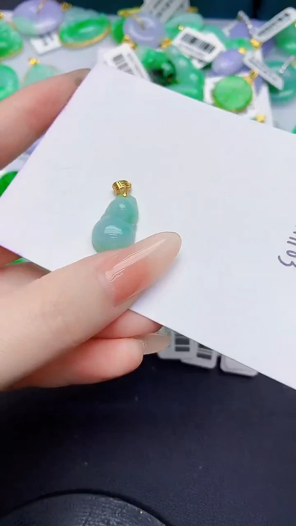 颈饰未镶嵌翡翠缅甸天然翡翠A货