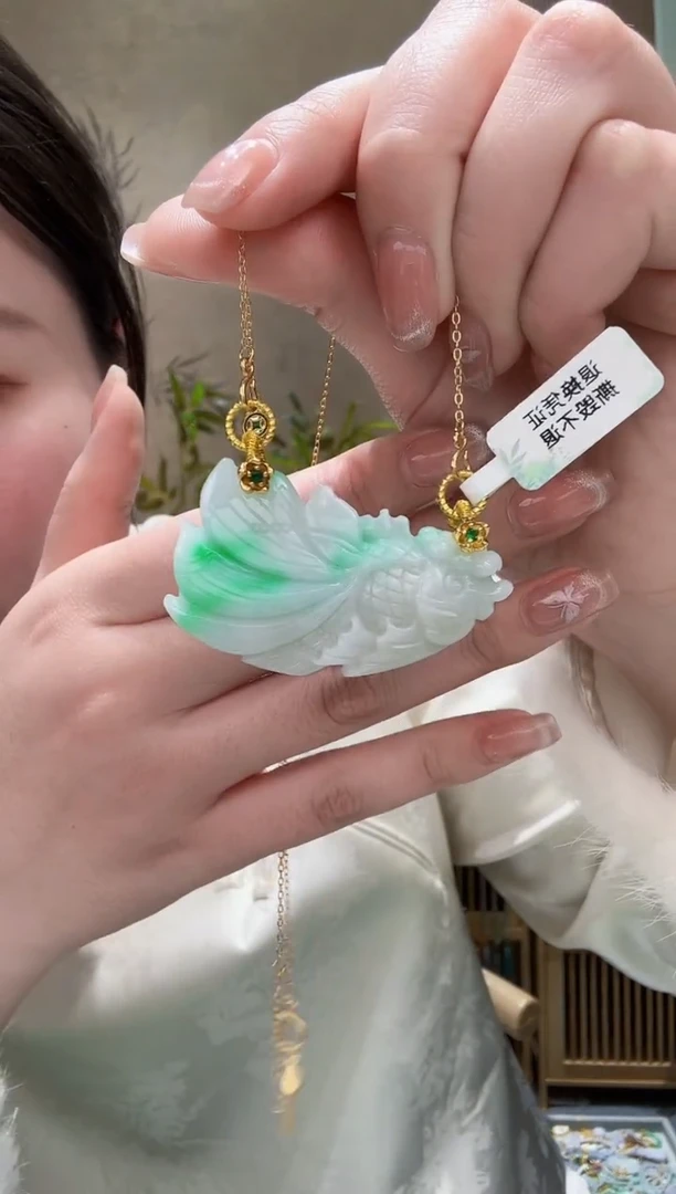 【闪购商品】翡翠颈饰未镶嵌吊坠
