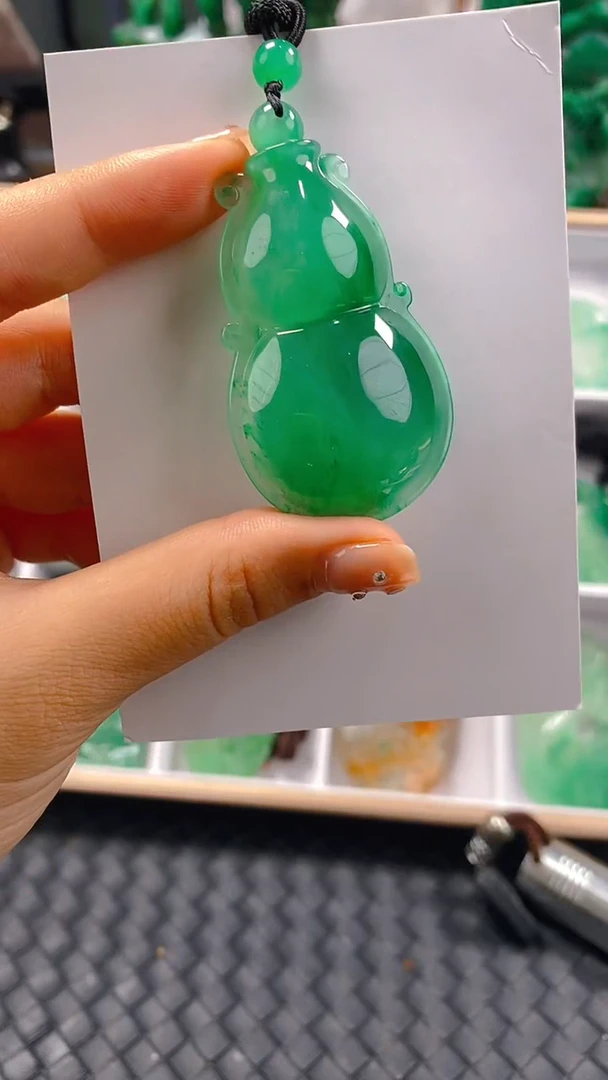 石英质玉未镶嵌颈饰7155