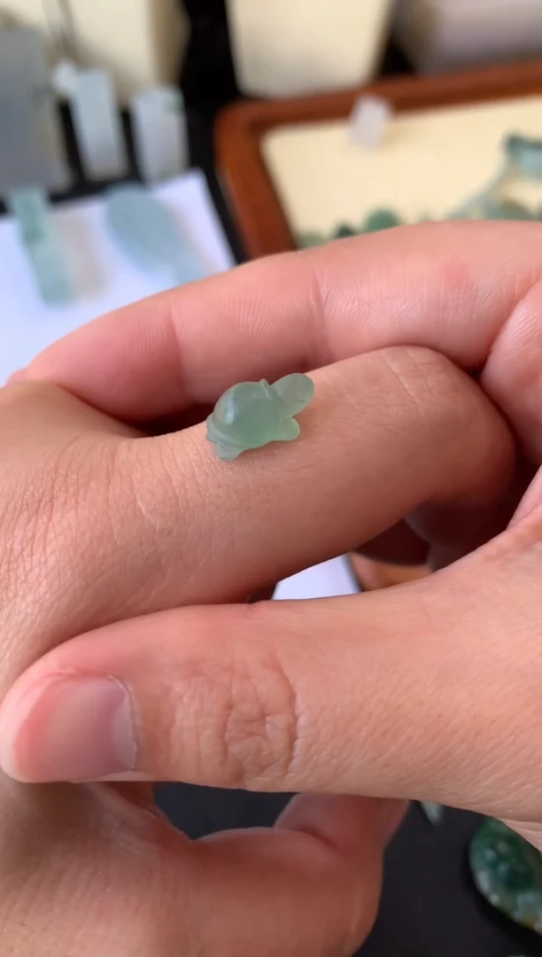 【闪购商品】定制翡翠未镶嵌翡翠