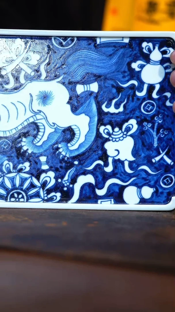 瓷【朝岚夕霞】青花八宝狮子长壶承（192号）