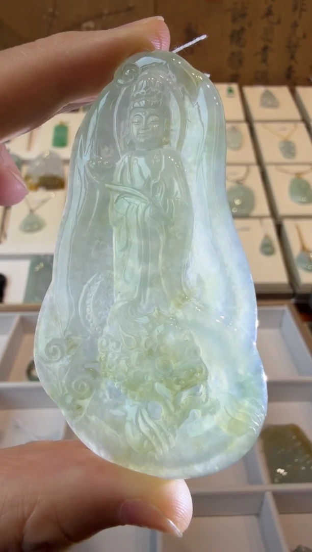 翡翠挂件未镶嵌A货翡翠多样性孤品