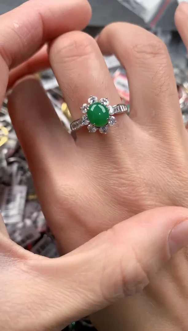 银S925镶嵌戒指翡翠1                          1