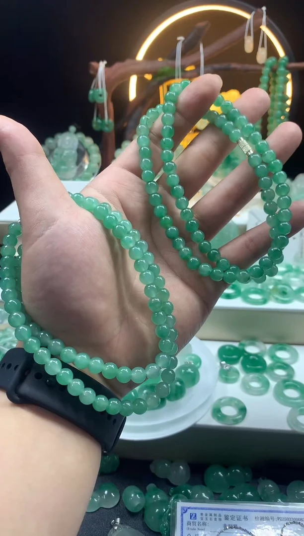 石英质玉（非洲翠）未镶嵌项链卡7项链（多样性发其一）