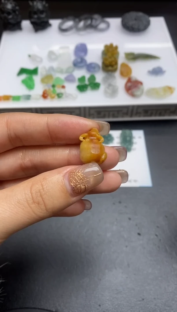 【闪购商品】定制翡翠未镶嵌翡翠毛货~