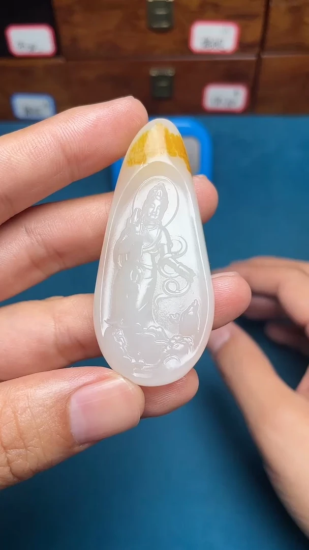 和田玉未镶嵌颈饰北****板和田玉
