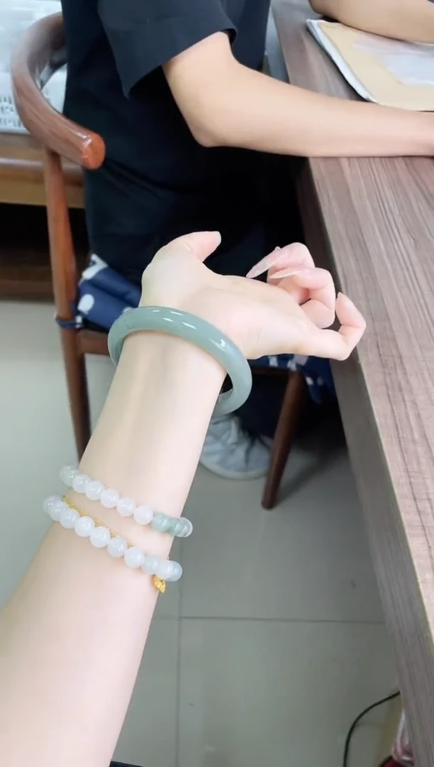 未镶嵌手镯石英质玉321-60