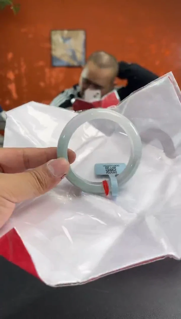 未镶嵌手镯翡翠5 56