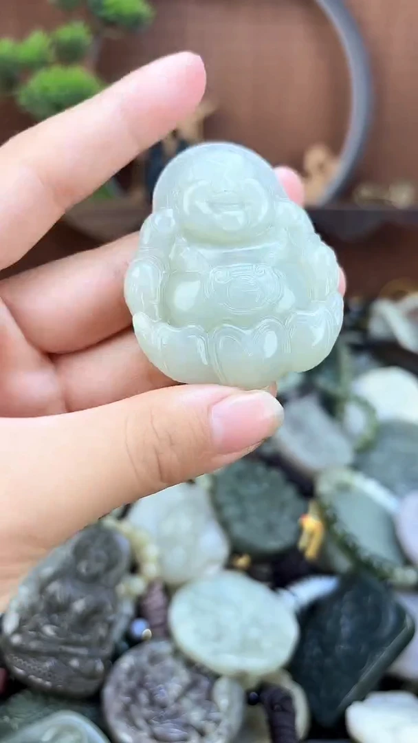 和田玉未镶嵌颈饰1