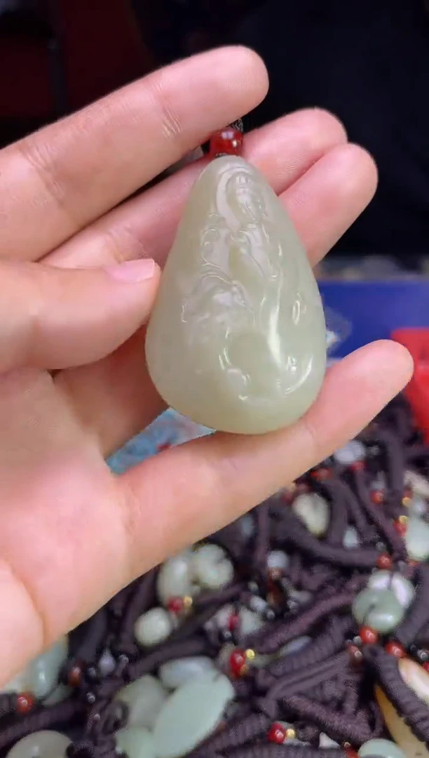 未镶嵌和田玉挂件1