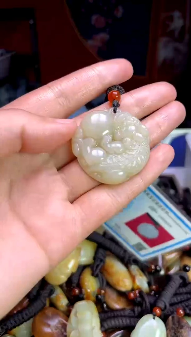 【闪购商品】和田玉颈饰未镶嵌12312