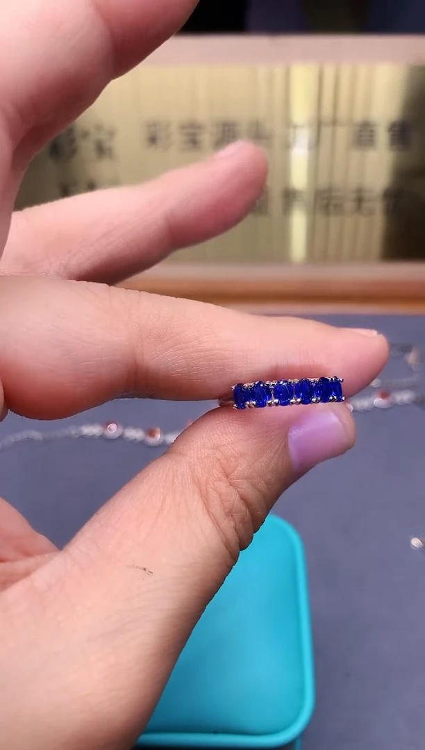 【闪购商品】蓝宝石戒指银S925镶嵌.........
