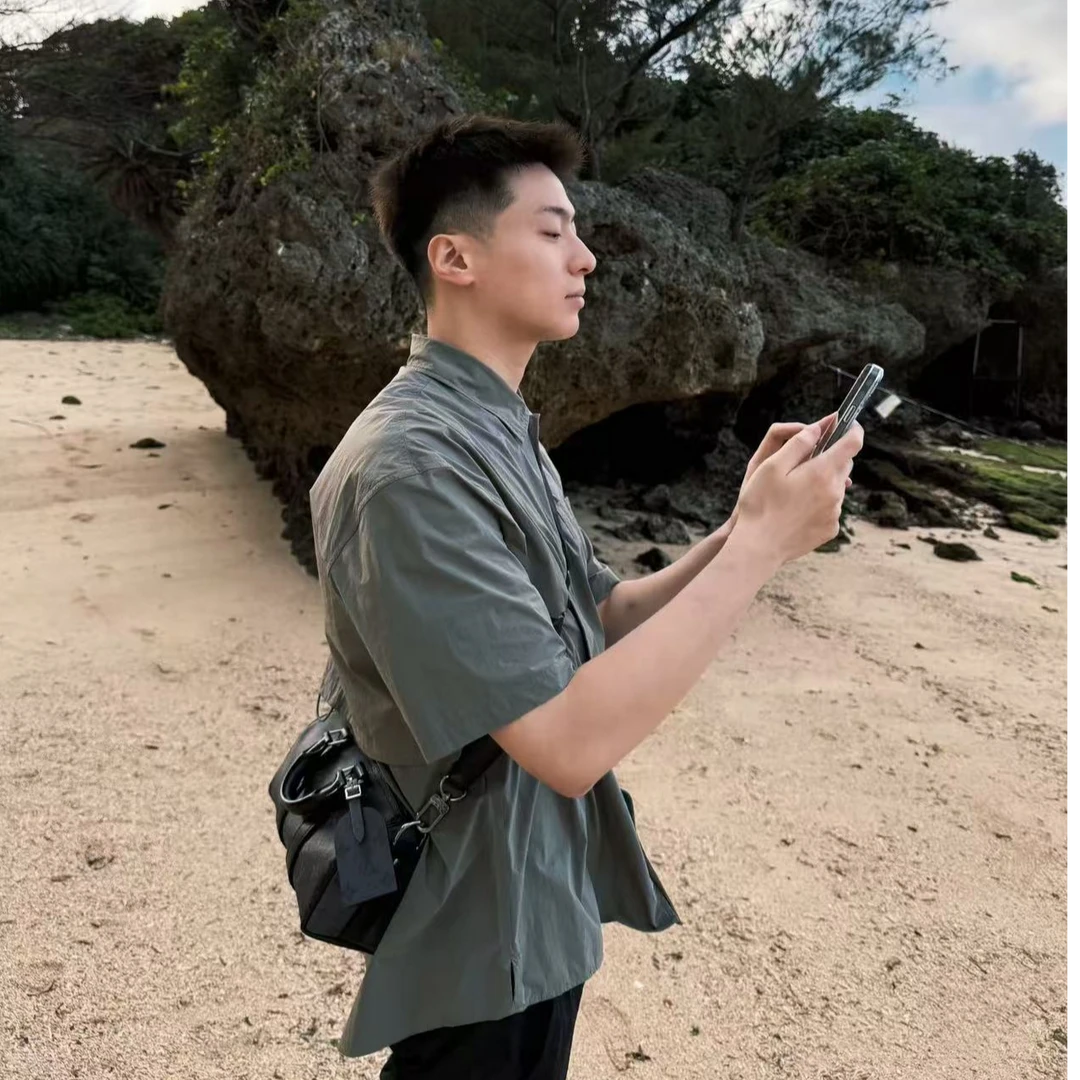 【专柜-撤柜】男士休闲运动款包包复古