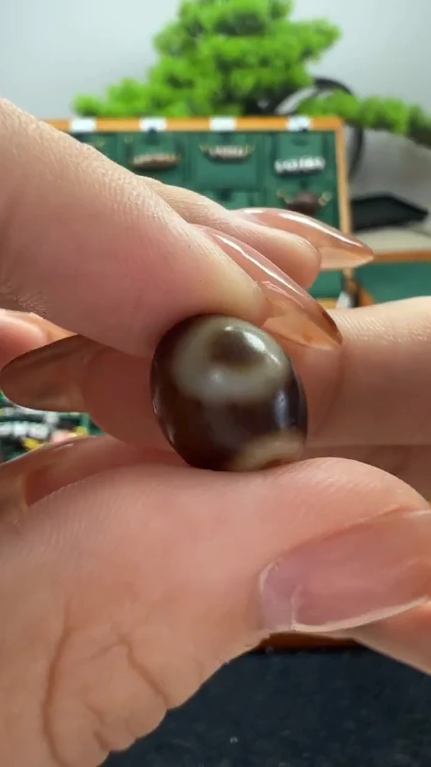 玛瑙/玉髓（覆膜）颈饰未镶嵌35.（微瑕随机发货）