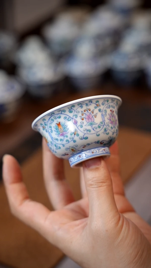 【闪购商品】斗彩缠枝压手111111111