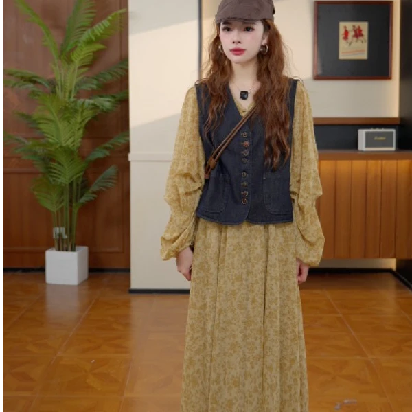 MOUSSY 2025秋季上新日杂风刺绣马甲028IAC10-1003