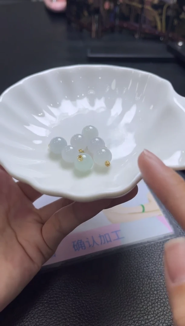 颈饰18K金镶嵌翡翠Z38 /多样性发一件/