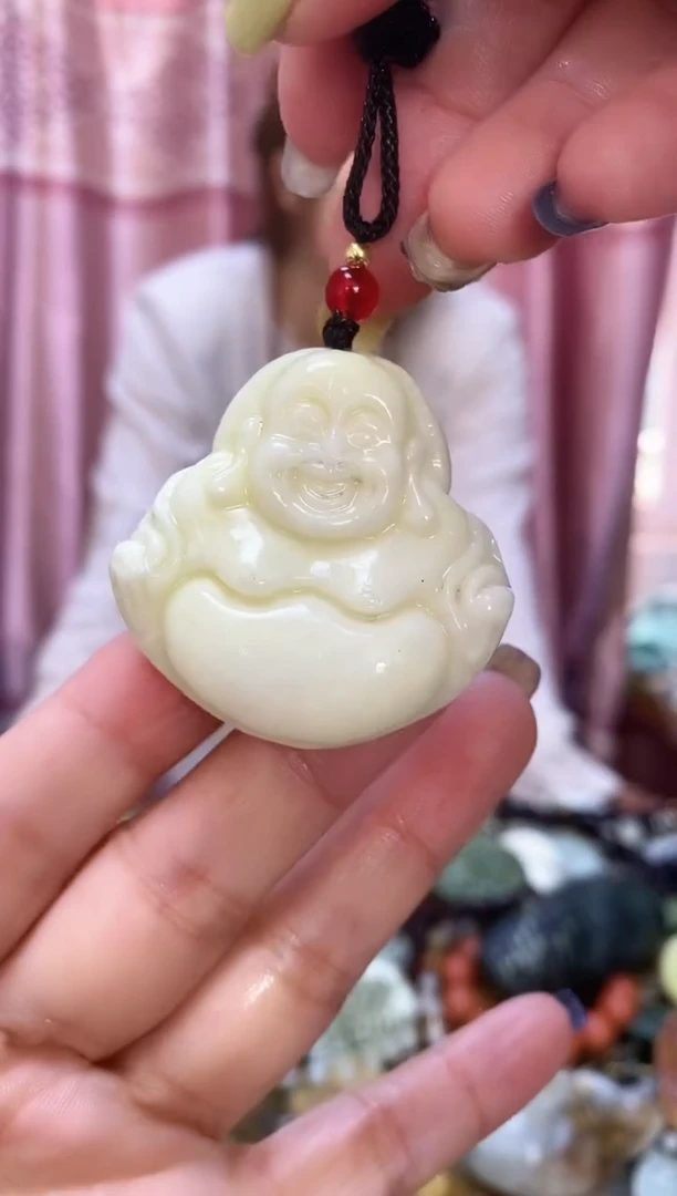 未镶嵌岫玉吊坠