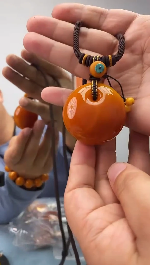 琥珀未镶嵌珠宝奇石假一罚十，多样性发一件024