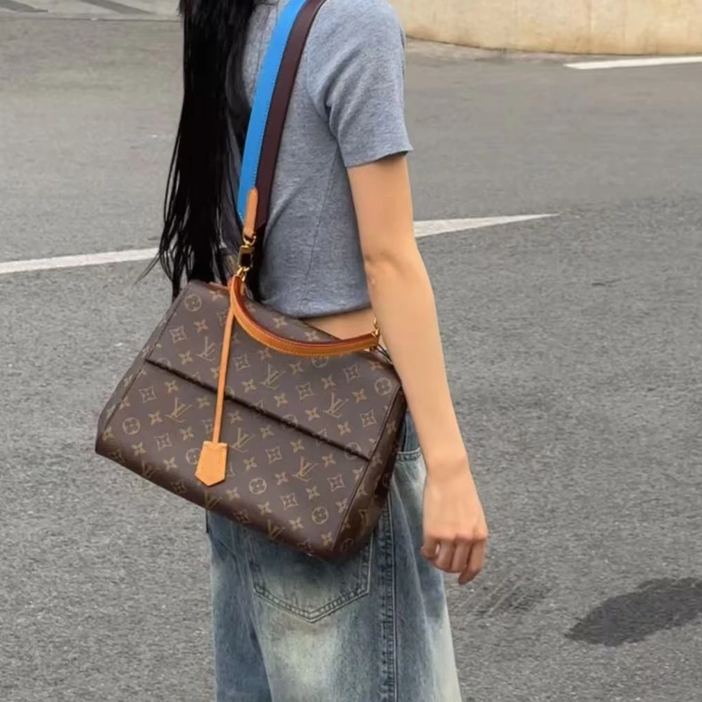 95新 LouisVuitton/路易威登 LV 克鲁尼中号 30*22