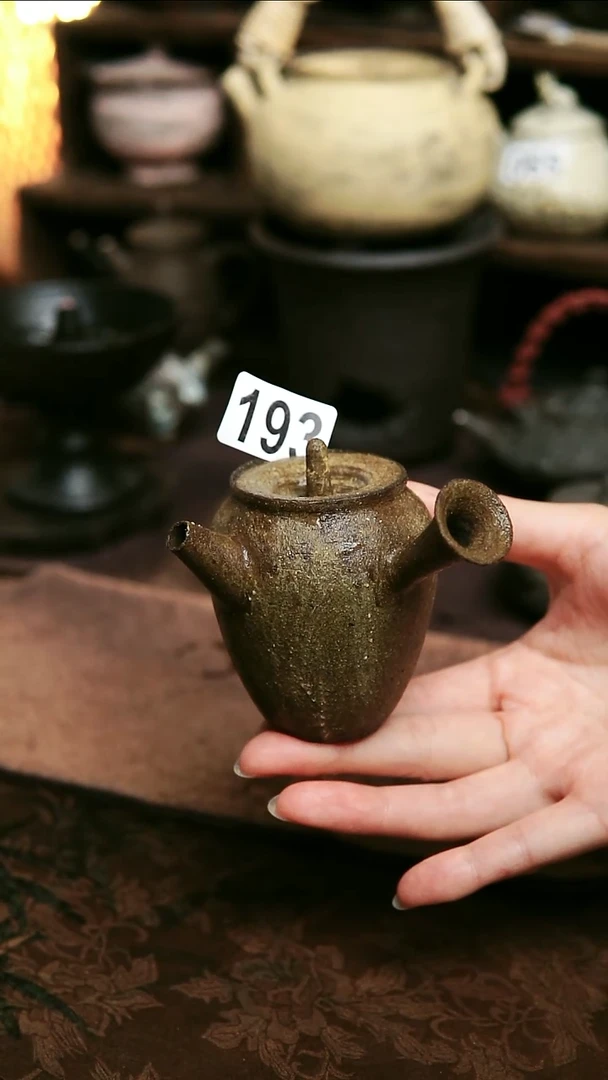紫砂全手工侧把茶壶110毫升