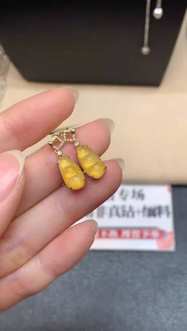 18K金镶嵌翡翠耳饰【无鉴赏期】福豆【无服务费