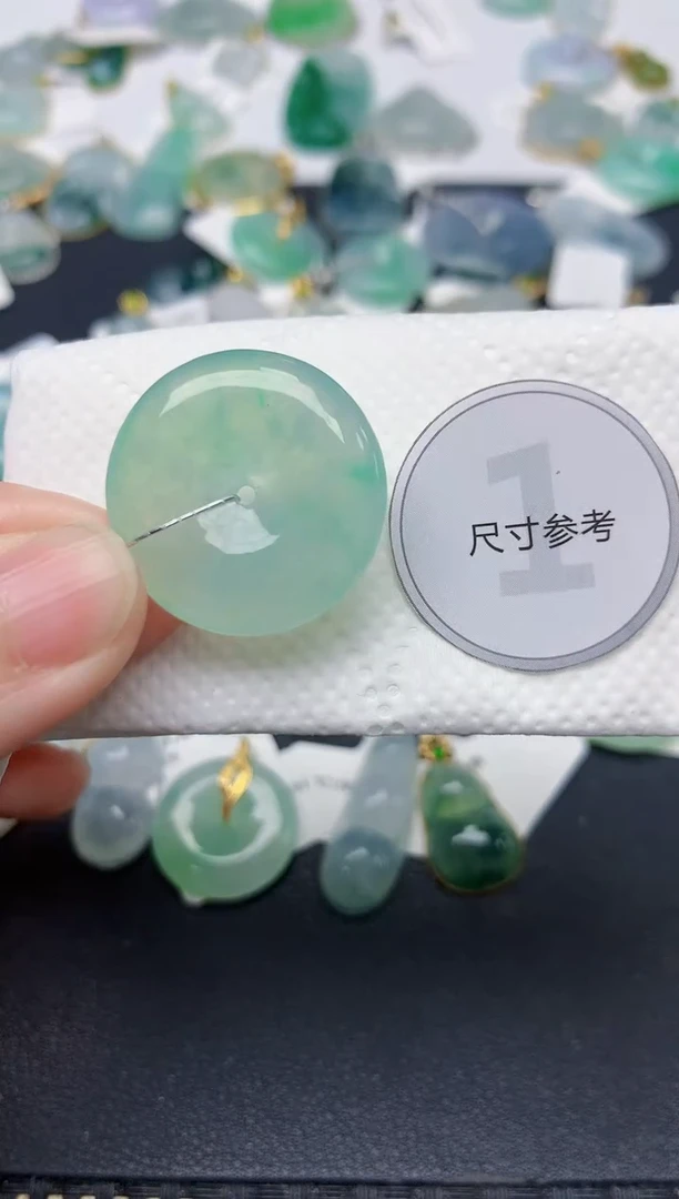 颈饰未镶嵌翡翠天然缅甸A货翡翠