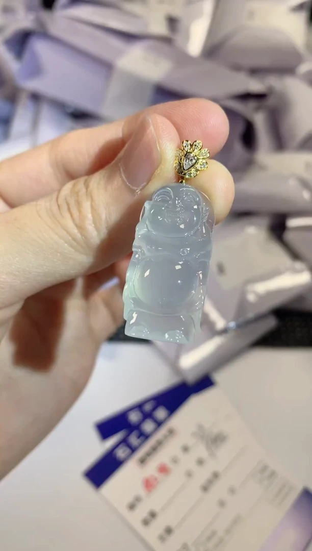 颈饰18K金镶嵌翡翠1