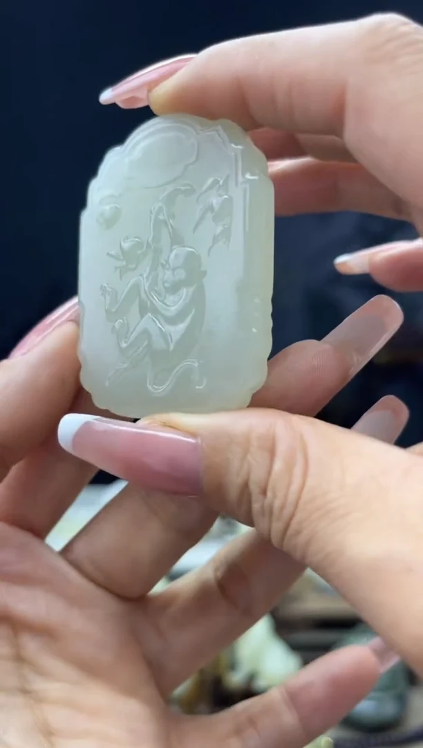 颈饰未镶嵌和田玉1