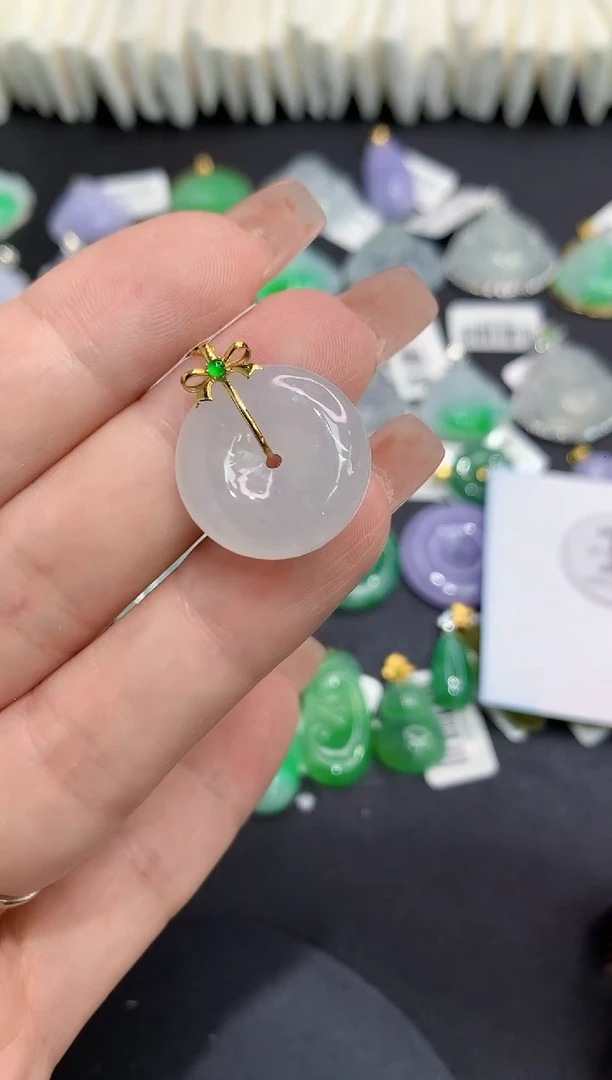 吊坠(不含链)18K金镶嵌翡翠11111111111