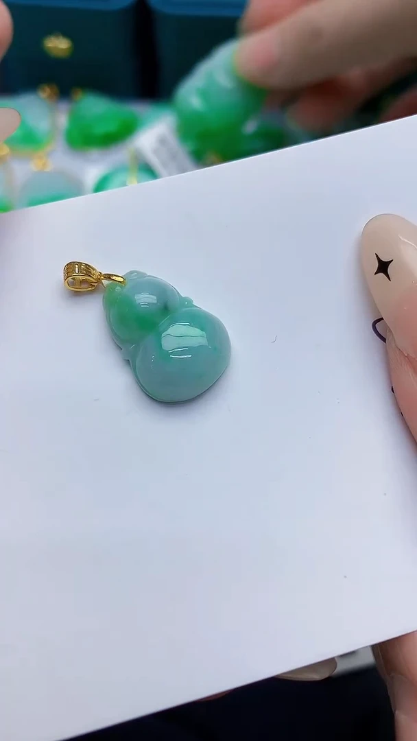 颈饰未镶嵌翡翠缅甸天然翡翠A货