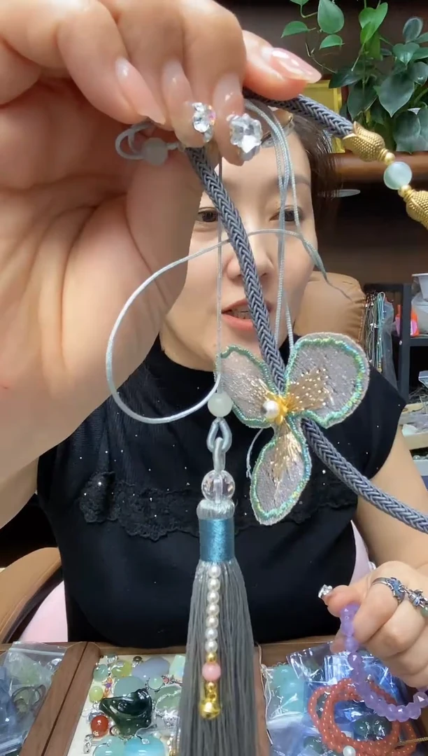 未镶嵌岫玉颈饰用****3多样性发货其中发一