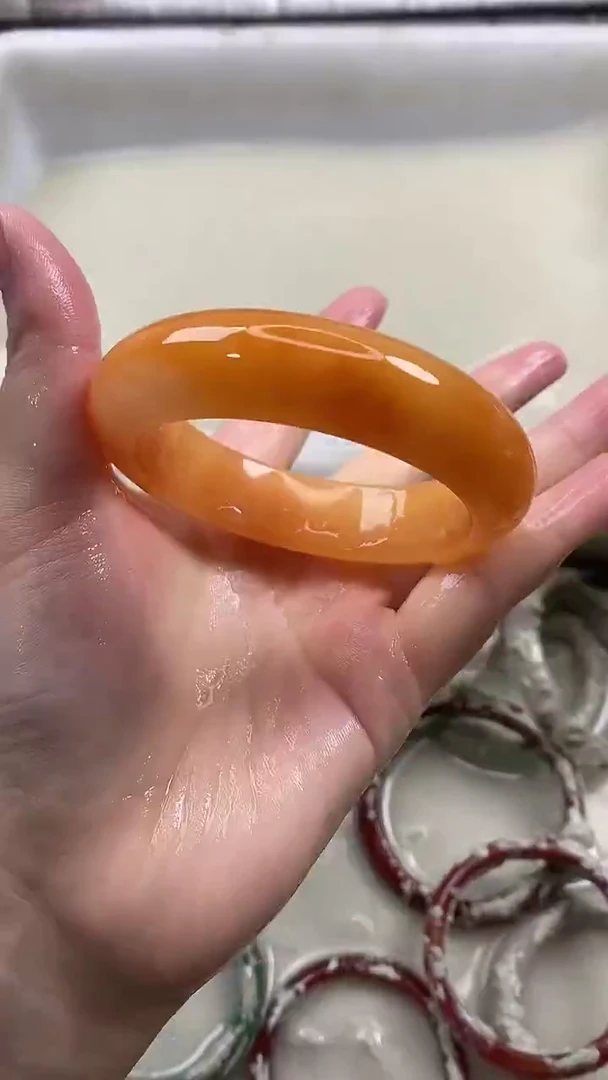 未镶嵌手镯石英质玉18
